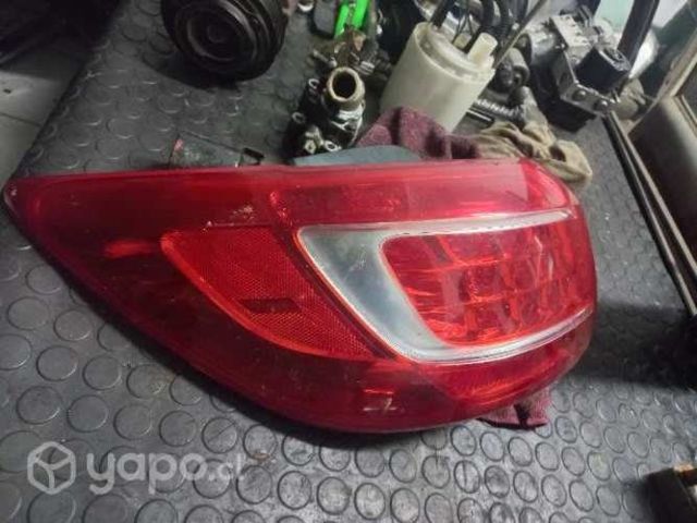 Foco trasero izquierdo kia sportage 2012