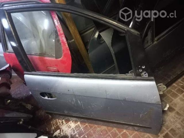 Puerta delantera derecha chevrolet vivan 2008