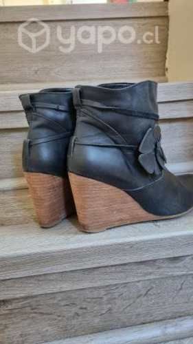 Botas cuero