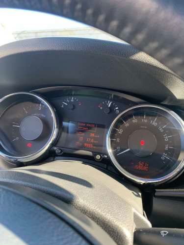 Peugeot 3008 allure blue hdi 1.6 diesel año 2016