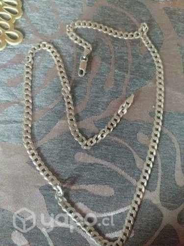 Cadena de plata