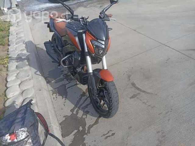 Dominar bajaj 400