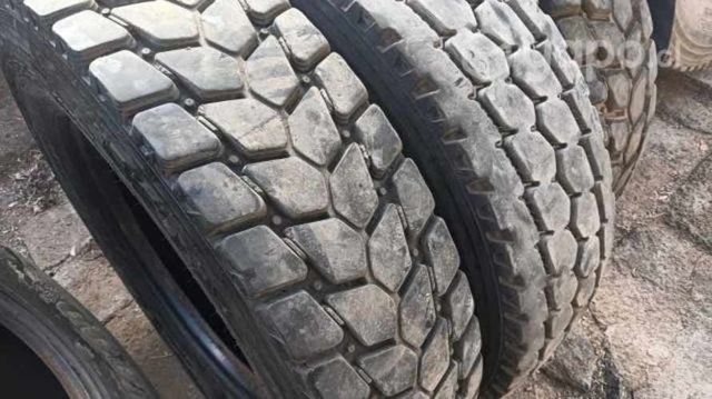 Neumáticos de camión marca pirelli