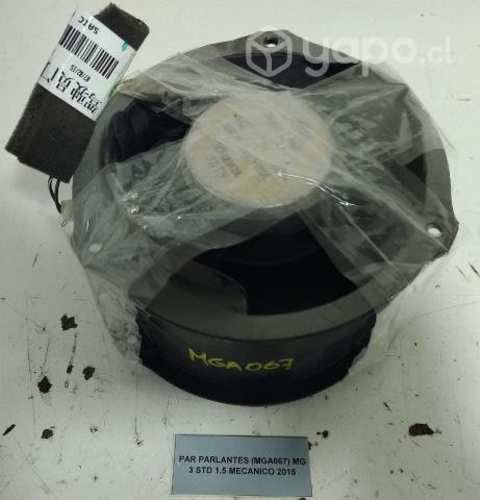 Par Parlantes (MGA067) MG 3 STD 1.5 Mecanico 2015
