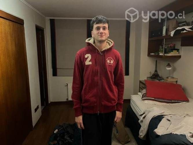 Polerón La Martina Rojo con gorro y cierre talla L