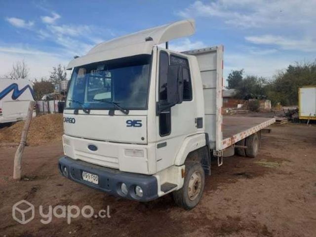 Vendo camion rord cargo 915 año 2002
