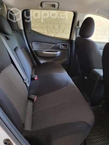 Mitsubishi l200 2019