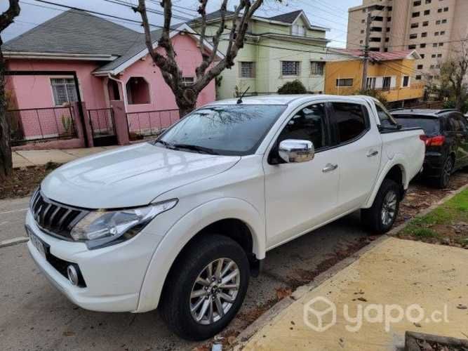 Mitsubishi l200 2019