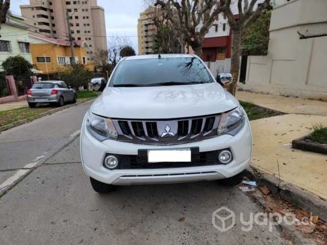 Mitsubishi l200 2019