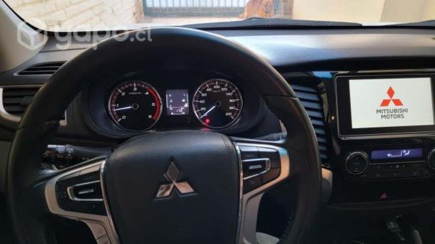 Mitsubishi l200 2019