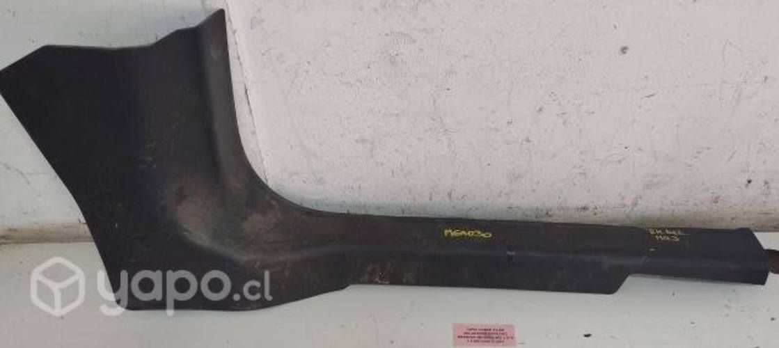 Tapiz Cubre Pilar Delantero Der Inf (MGA030) MG 3