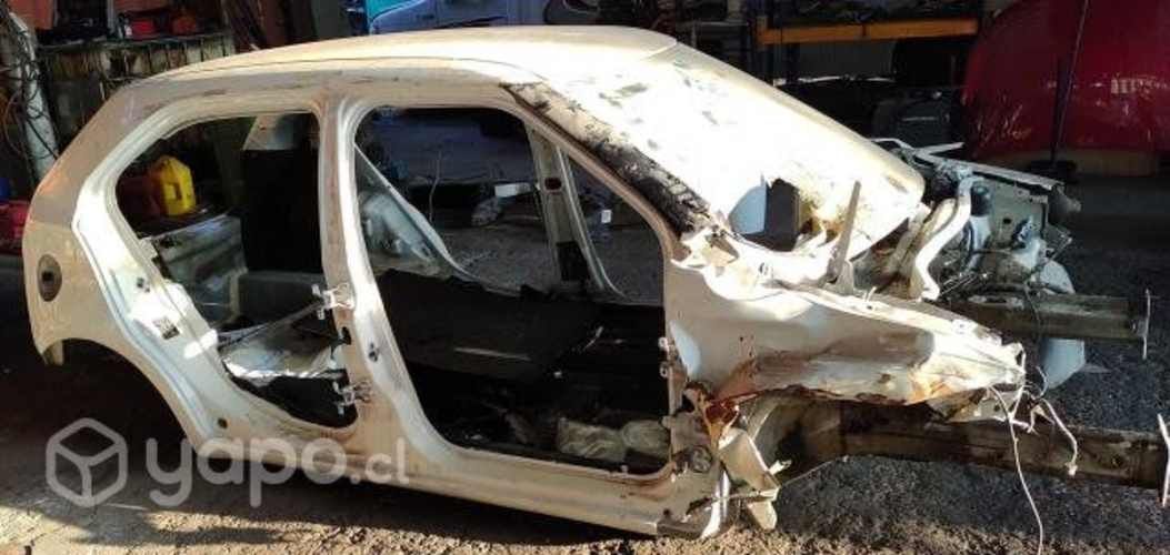 Techo, Pilares, Cola (MGA001) MG 3 STD 1.5 Mec 201