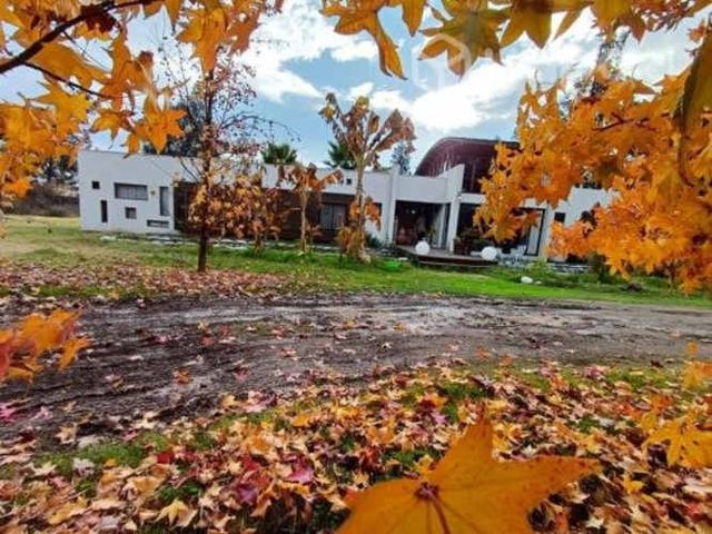 Vendo casa en parcela de 6800 m2 en Requínoa