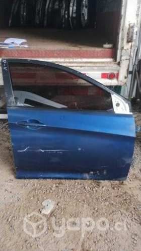 Puerta hyundai accent 2015