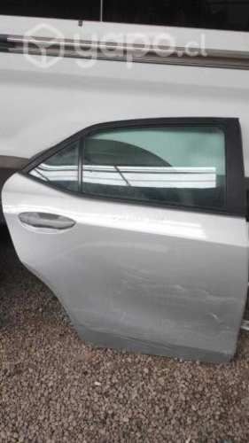 Puerta toyota corolla 2017