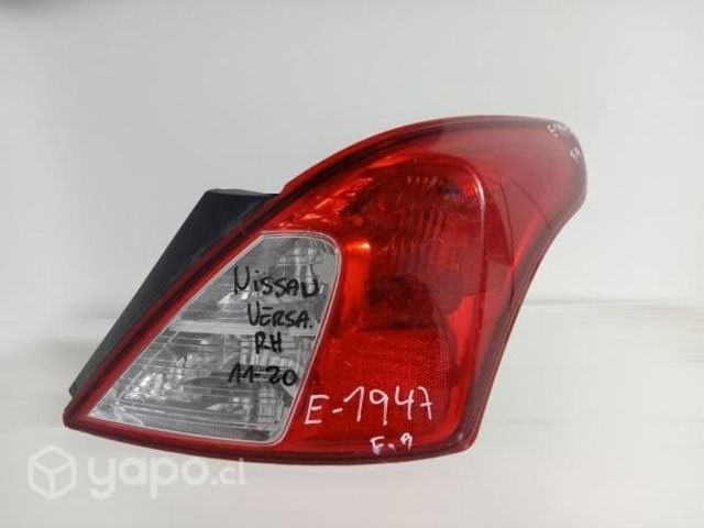 Foco trasero rh nissan versa 2011-2020