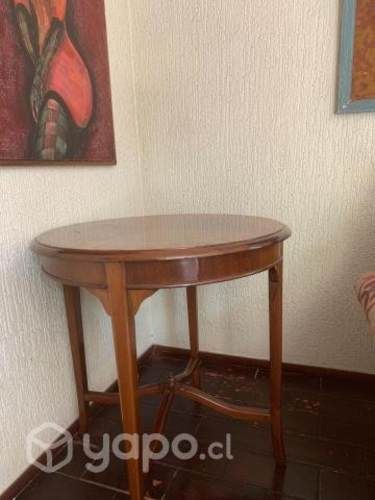 Mesa de madera grande, mediana y pequeña