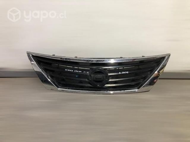 Mascara nissan versa 2012-2015