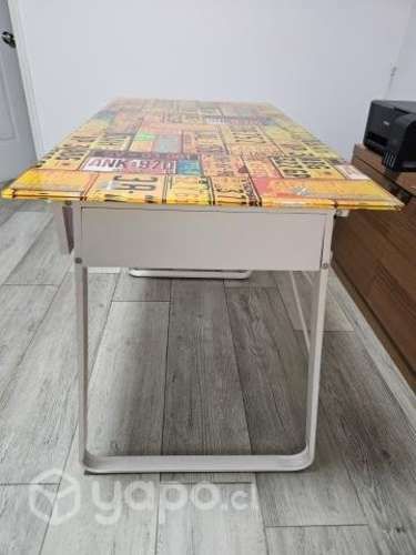 Escritorio metálico