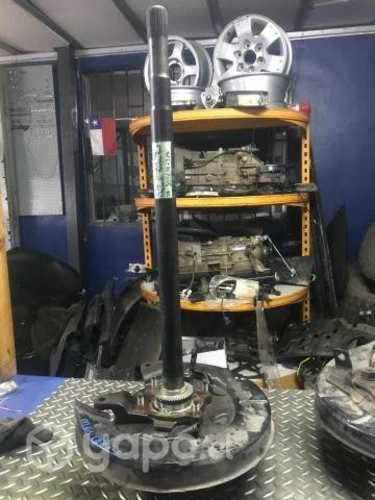 Eje trasero izquierdo Mitsubishi Montero Sport 3.0