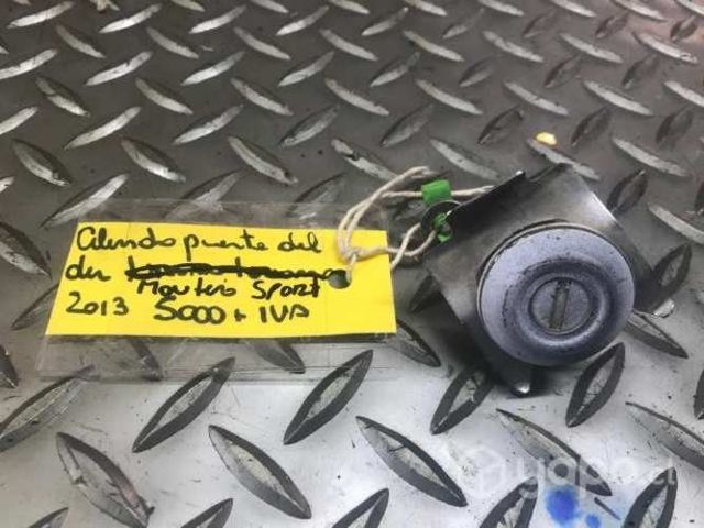 Cilindro puerta del der Mitsubishi Montero sport