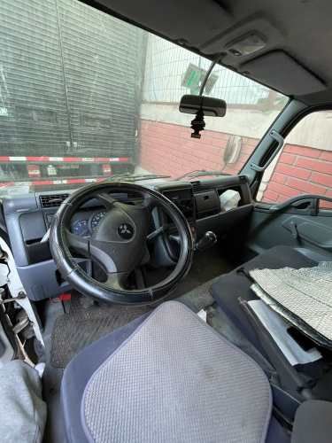 2015 Mitsubishi canter 5.7 mt dsl