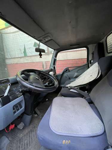 2015 Mitsubishi canter 5.7 mt dsl