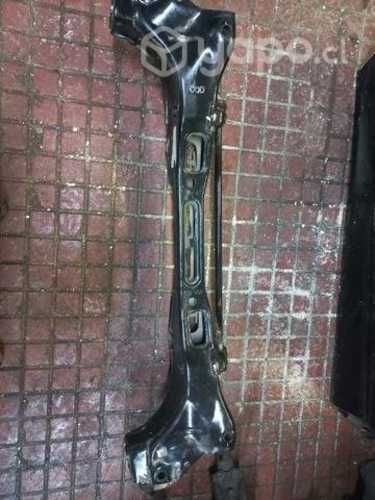 Cuna trasera kia sportage bencinera 4x2. 2013