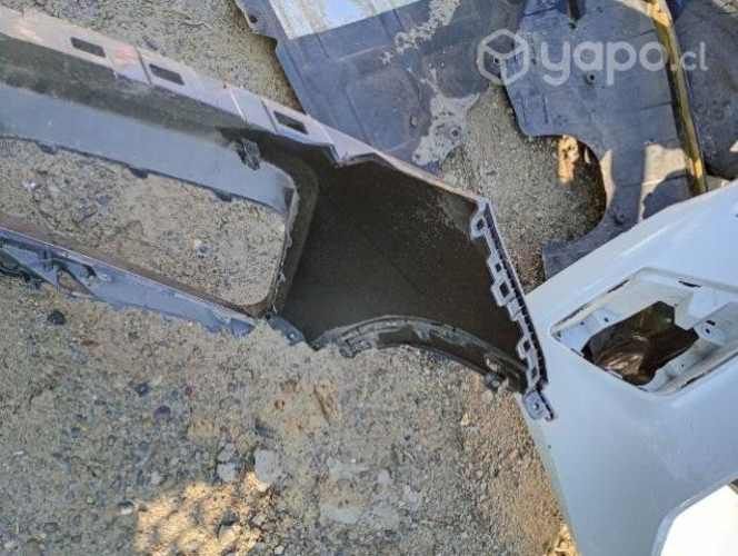 Parachoque Ssangyong Rexton 2021 en adelante ORIG