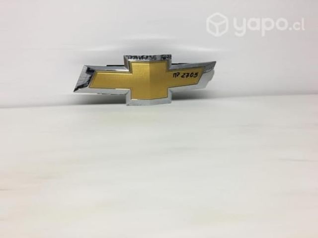 Emblema de mascara chevrolet traverse 2018-2020