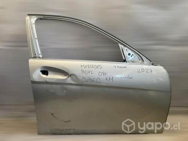 Puerta delantera rh mercedes benz c