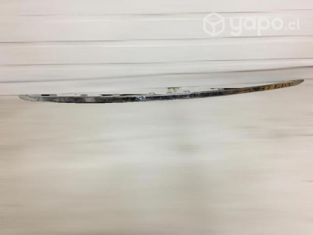 Bisel cromado de parachoque tras great wall voleex