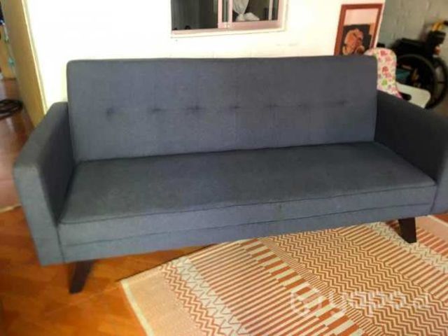 Sofa azul cama