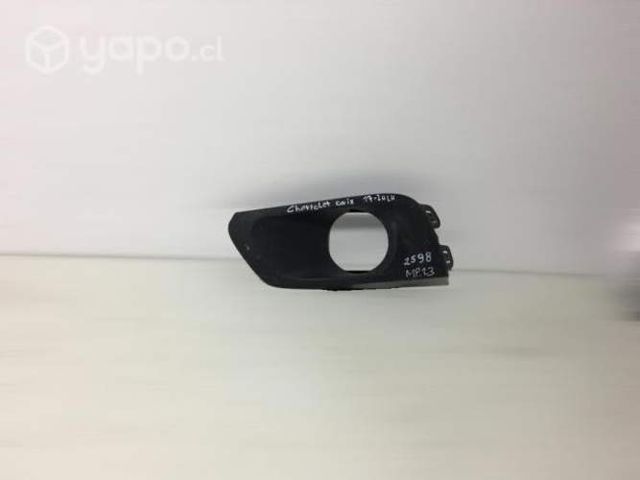 Tapa de neblinero lh chevrolet onix 2017-2020