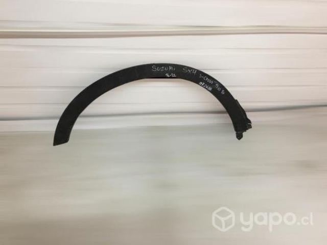 Moldura de rueda tras suzuki sx