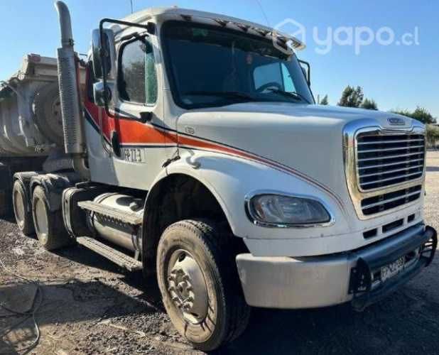 2013 FREIGHTLINER M2 motor mercedes 460hp