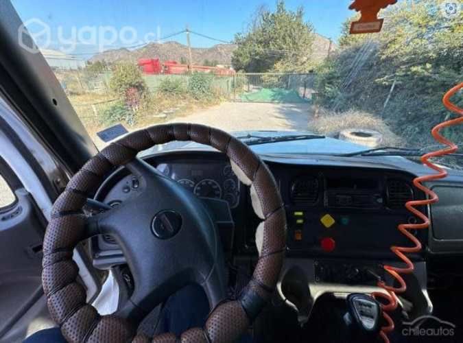 2013 FREIGHTLINER M2 motor mercedes 460hp