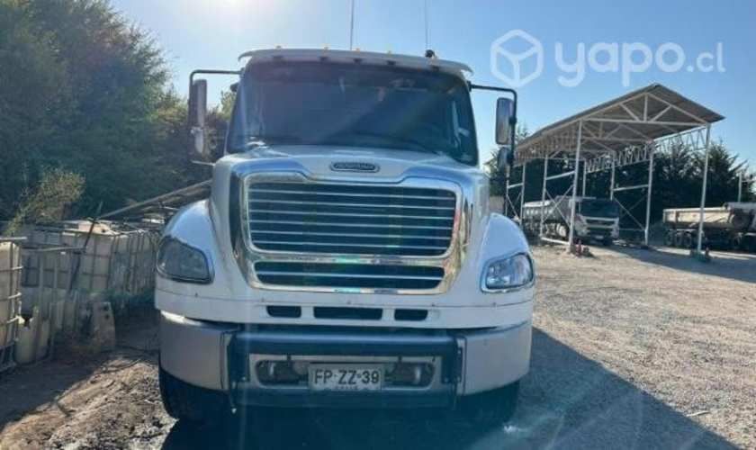 2013 FREIGHTLINER M2 motor mercedes 460hp