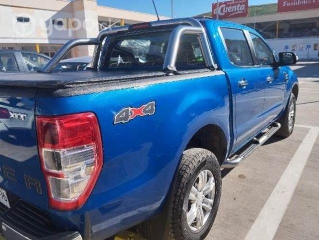 Se vende Ford Ranger XLT 3.2