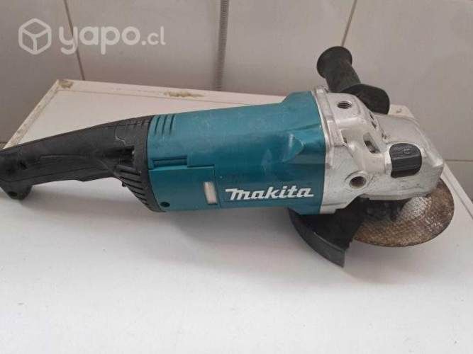 Esmeril Makita 7&quot; ga7060