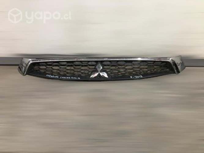 Mascara mitsubishi lancer 2010-2016