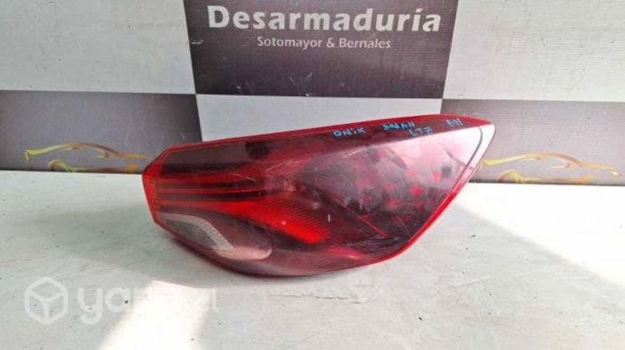 Foco Onix Sedan Ltz Rh 2.1