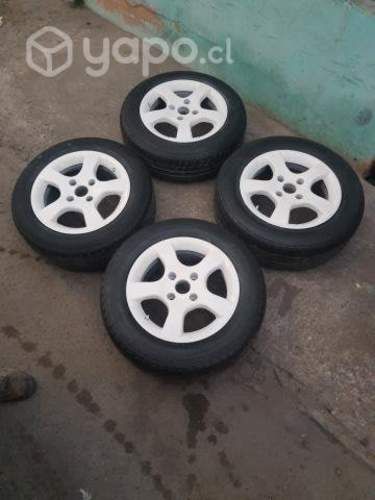 Llantas aro 15 con neumáticos