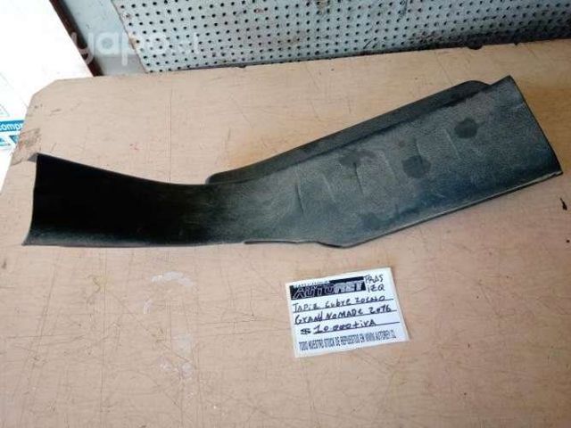 Cubre zocalo tras izq Suzuki Grand Nomade 2016