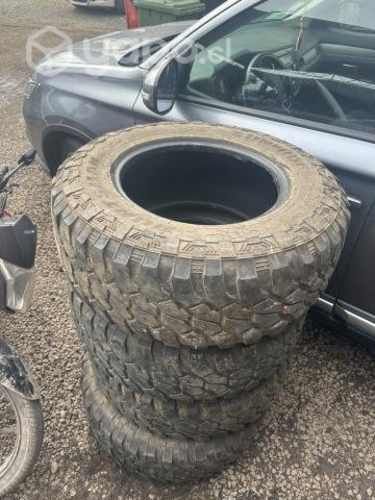 4 neumáticos a/t buen estado aro 17