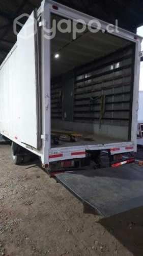 Camión Chevrolet NPR 715 2020