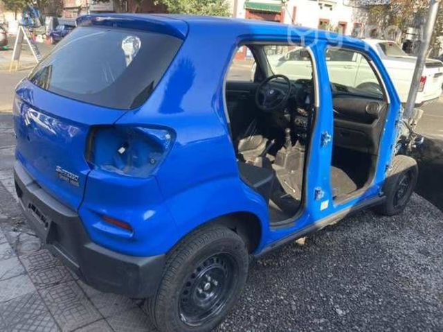 Carrocería Suzuki spresso