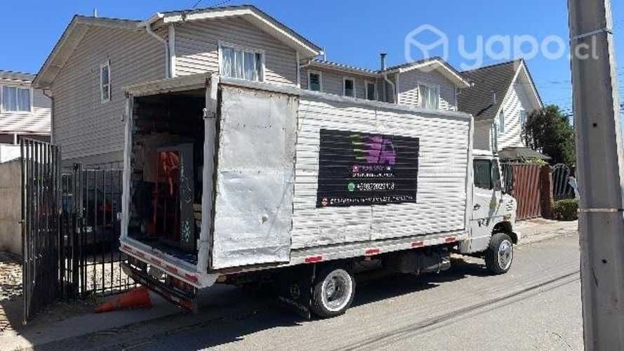 Camión mercedes Benz 711 plus 2005