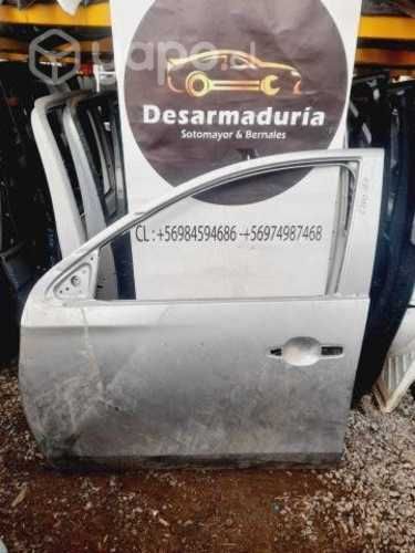 Puerta delantera Mitsubishi L200 LH 2.1