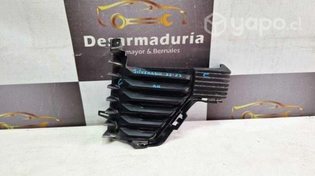 Tapa neblinero Silverado 2022 a 2023 Rh 2.1